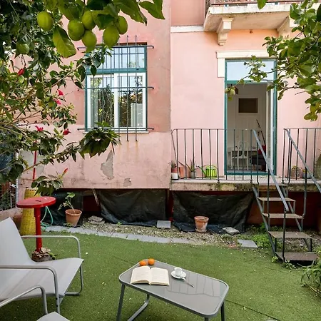 公寓 T1 With A Garden In The Heart Of *